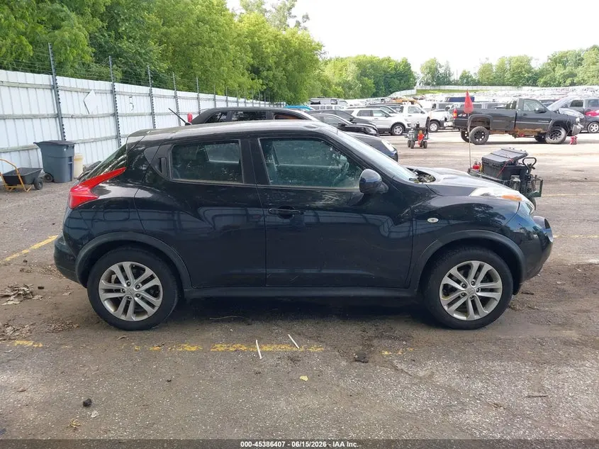 2013 NISSAN JUKE S