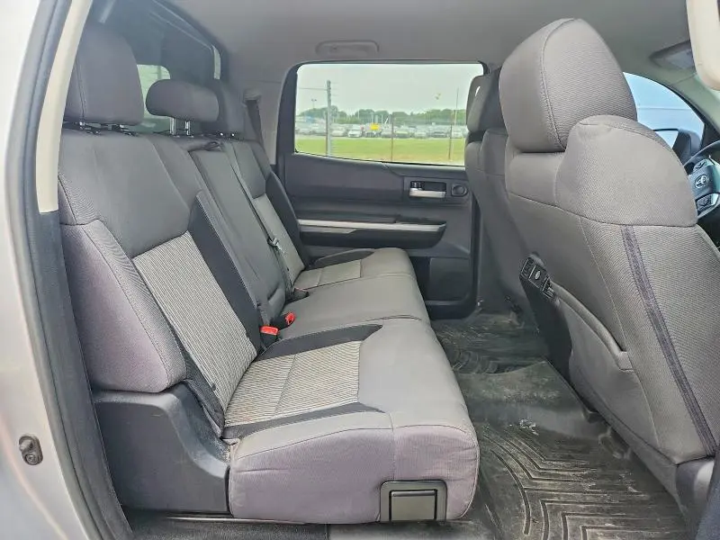 2016 TOYOTA TUNDRA SR5  
