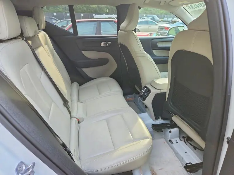 2019 VOLVO XC40 T4 INSCRIPTION  