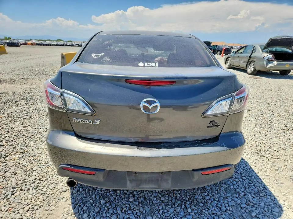 2010 MAZDA 3 I  