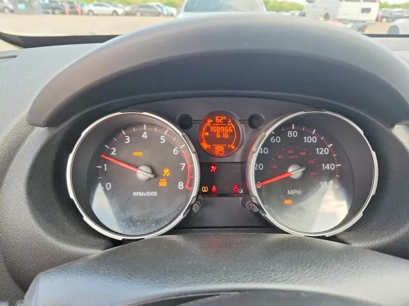 2010 NISSAN ROGUE S  