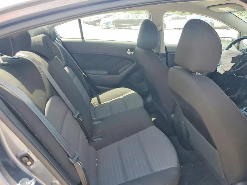 2017 KIA FORTE S  