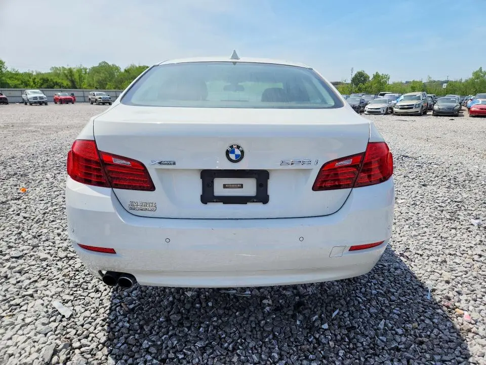 2016 BMW 528 XI  