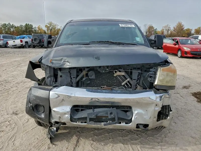 2011 NISSAN TITAN S  