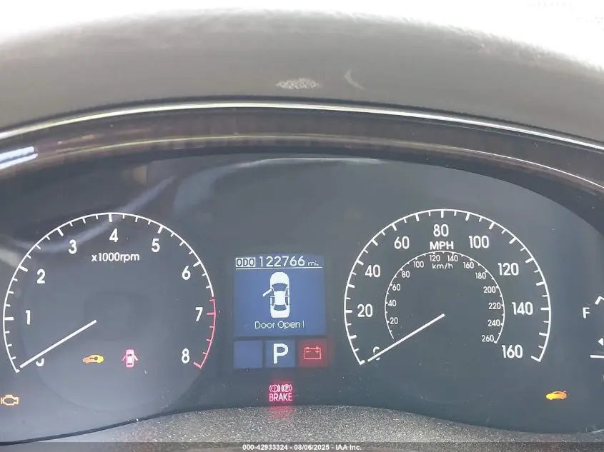 2011 HYUNDAI GENESIS 3.8