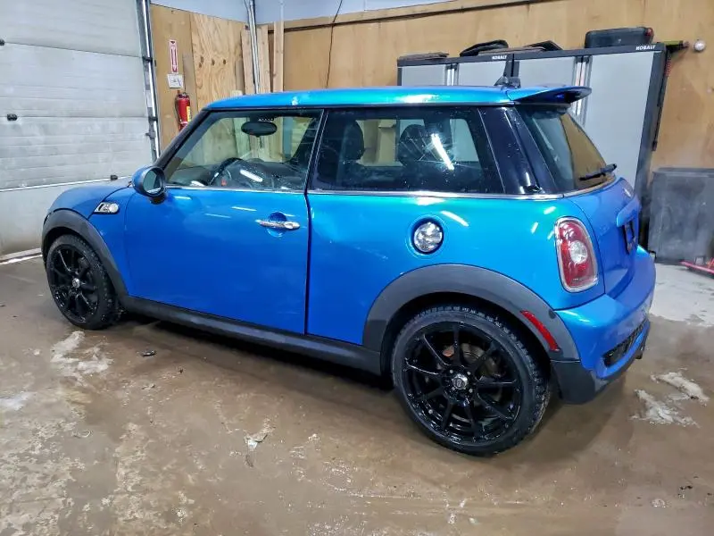 2010 MINI COOPER S  