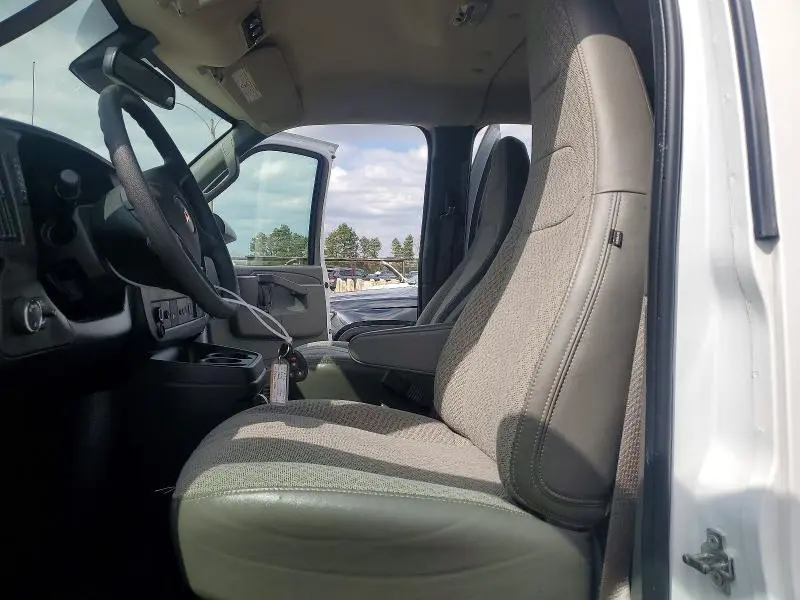 2025 CHEVROLET EXPRESS   