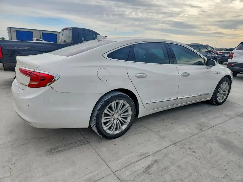 2019 BUICK LACROSSE ESSENCE  