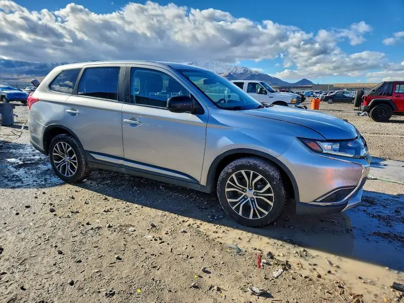 2018 MITSUBISHI OUTLANDER SE  