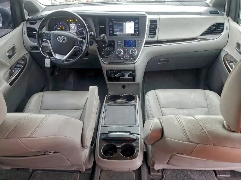 2019 TOYOTA SIENNA XLE 7-PASSENGER AUTO ACCESS SEAT  