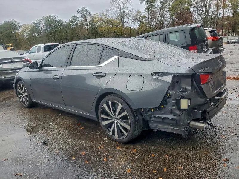 2019 NISSAN ALTIMA SR  