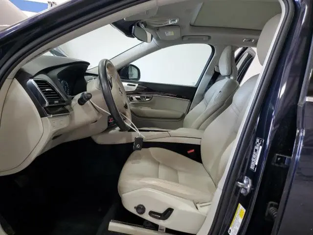 2016 VOLVO XC90 T6  