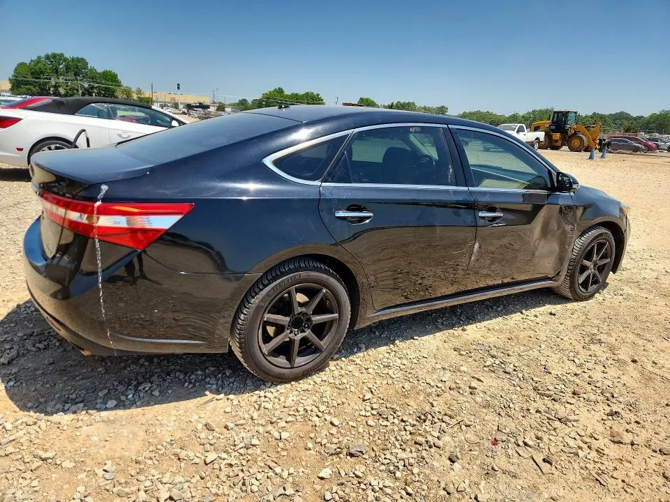 2015 TOYOTA AVALON XLE  