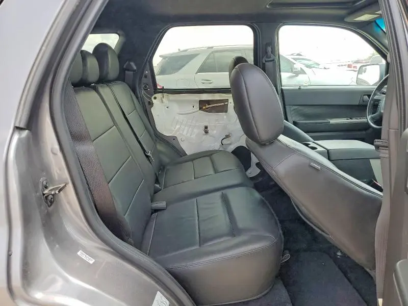 2011 FORD ESCAPE XLT  