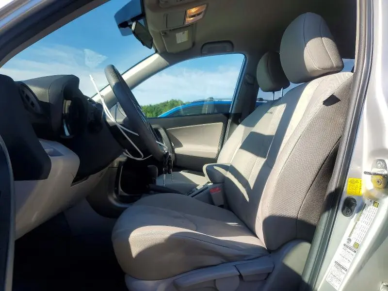 2011 TOYOTA RAV4 BASE  