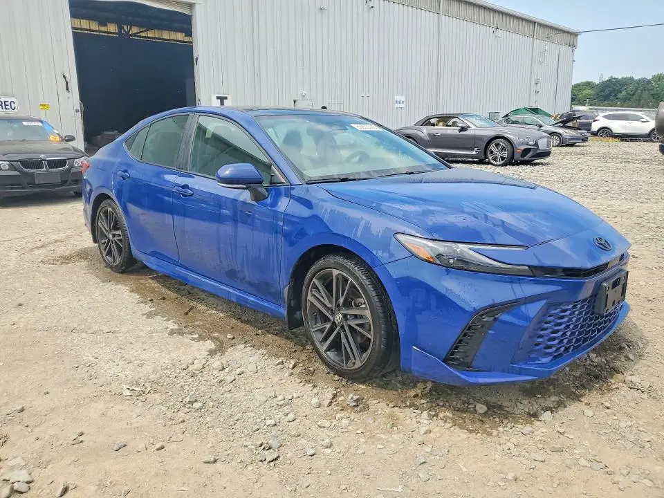 2025 TOYOTA CAMRY XSE  