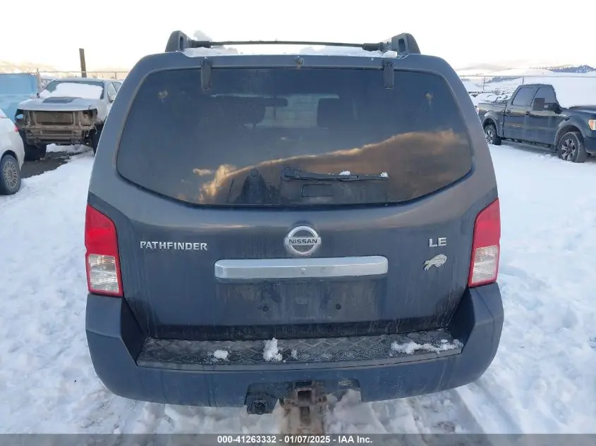 2011 NISSAN PATHFINDER LE