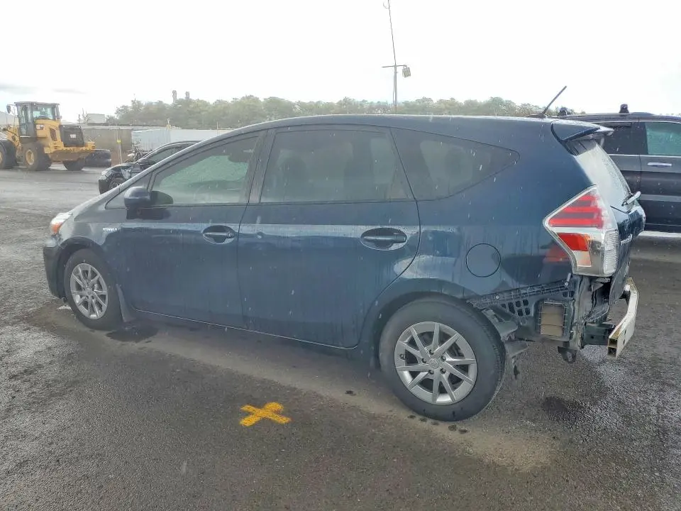 2017 TOYOTA PRIUS V TWO  