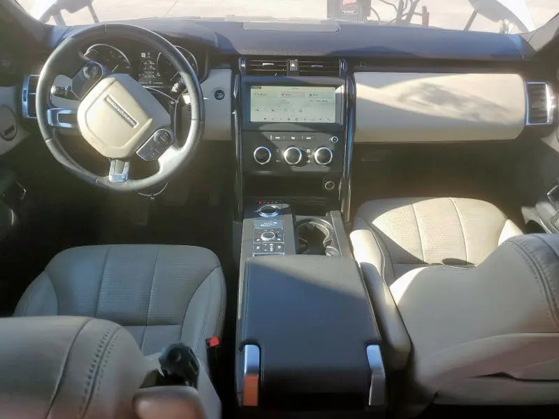 2020 LAND ROVER DISCOVERY SE  