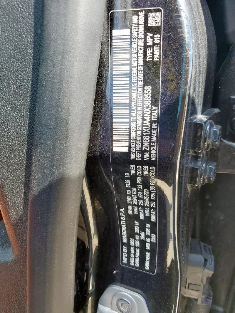 2022 MASERATI LEVANTE BASE  