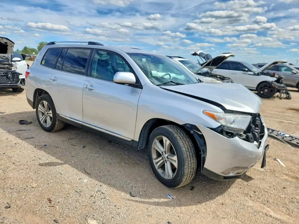 2013 TOYOTA HIGHLANDER LIMITED  