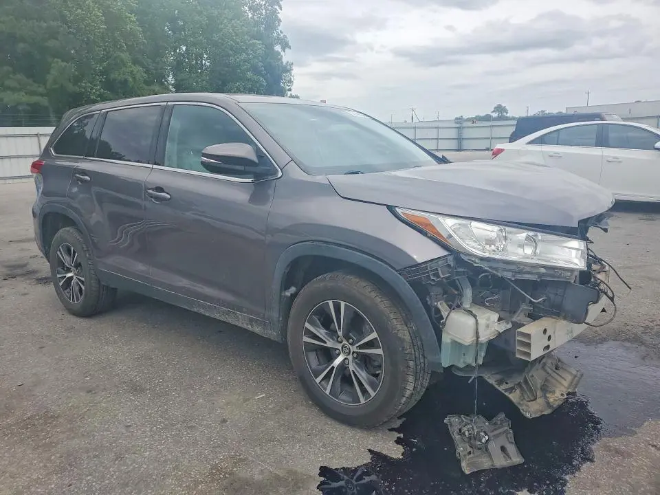 2019 TOYOTA HIGHLANDER LE PLUS  