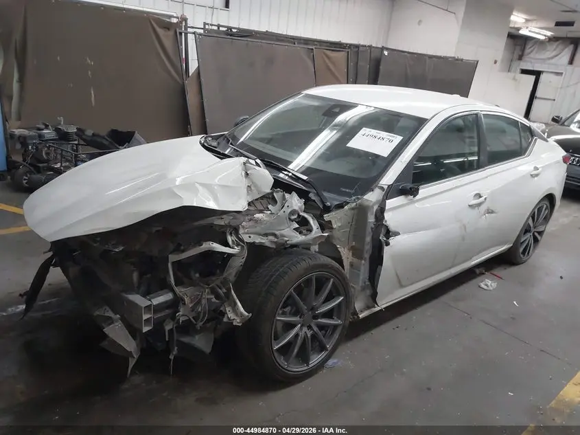 2021 NISSAN ALTIMA SR FWD