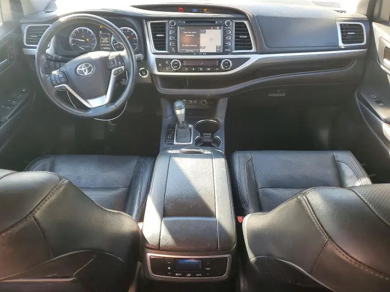 2017 TOYOTA HIGHLANDER LIMITED  