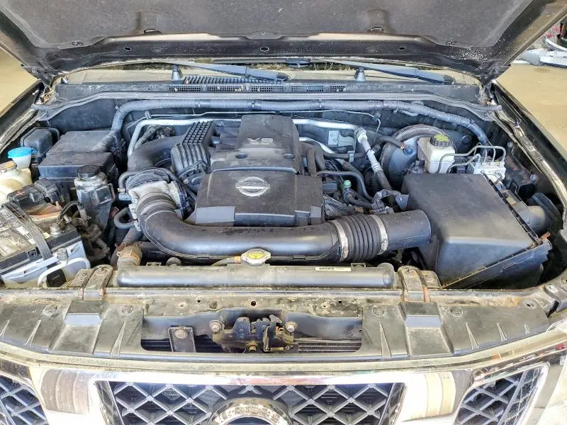 2012 NISSAN FRONTIER SV V6  
