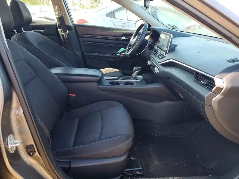 2019 NISSAN ALTIMA S  