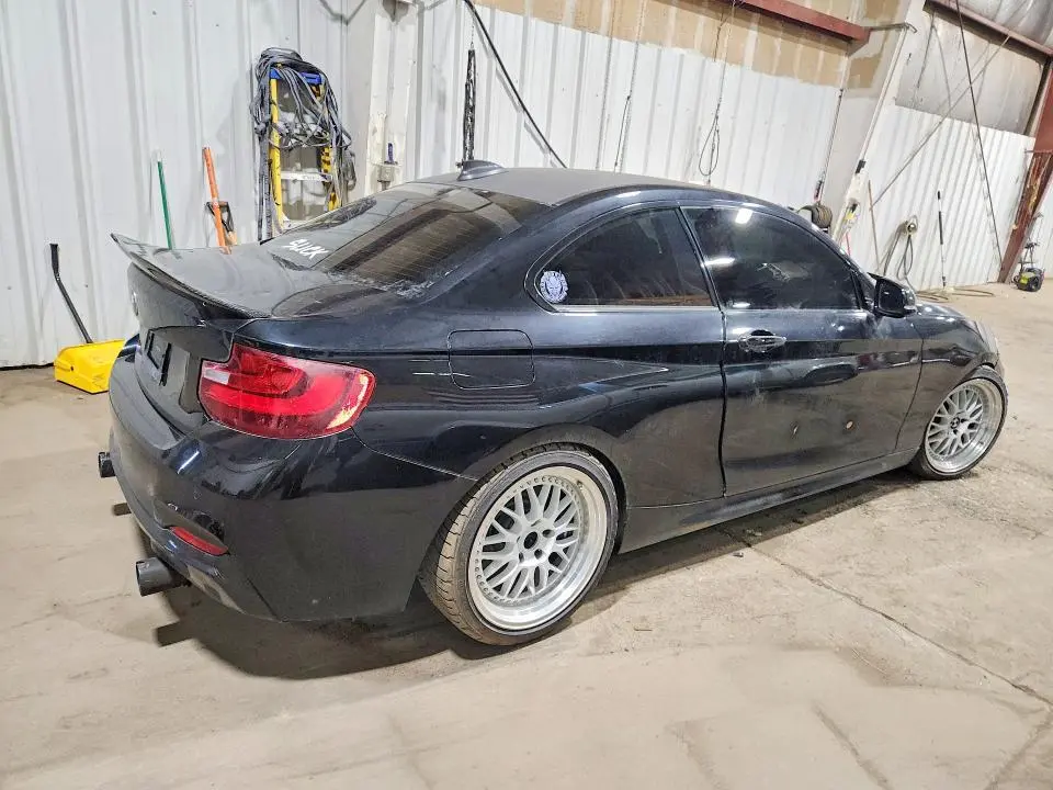 2016 BMW M235XI   