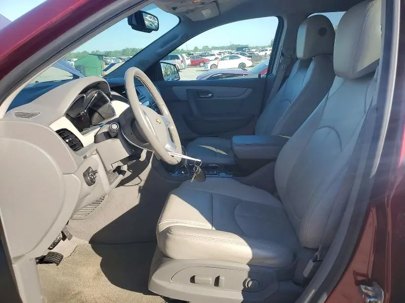 2017 CHEVROLET TRAVERSE LT  