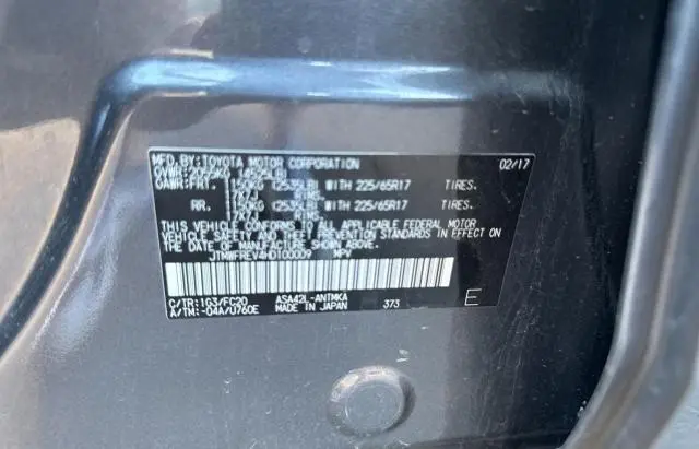 2017 TOYOTA RAV4 XLE  