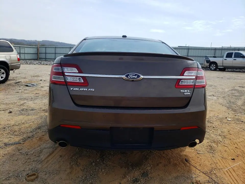 2015 FORD TAURUS SEL  