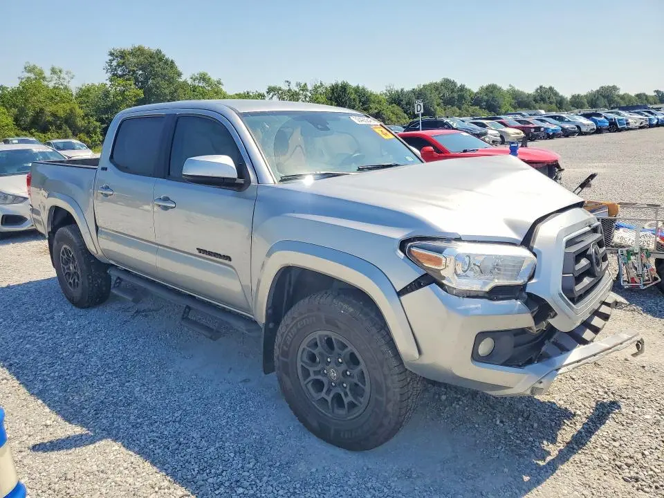 2022 TOYOTA TACOMA SR5 V6  