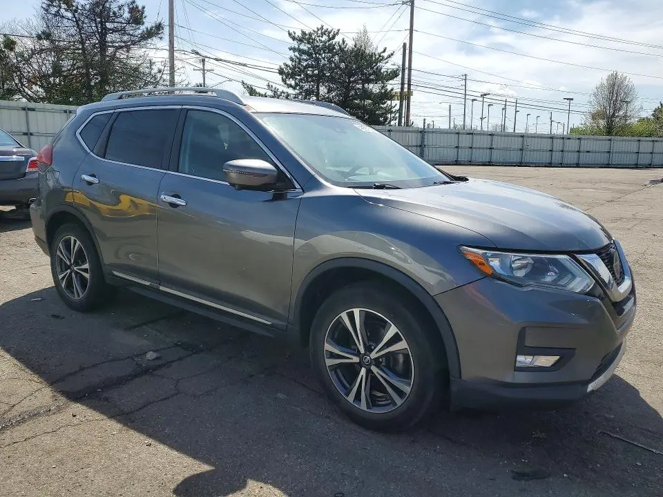 2018 NISSAN ROGUE SL  