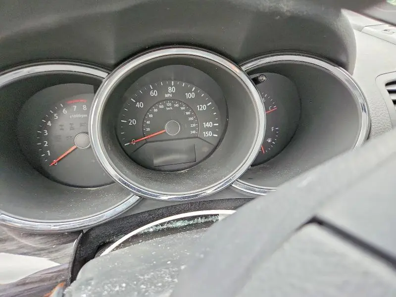 2011 KIA SORENTO LX  
