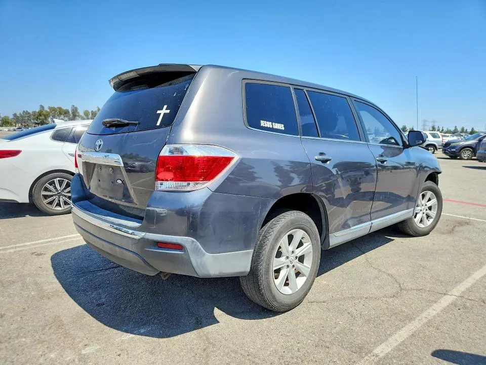 2012 TOYOTA HIGHLANDER BASE  