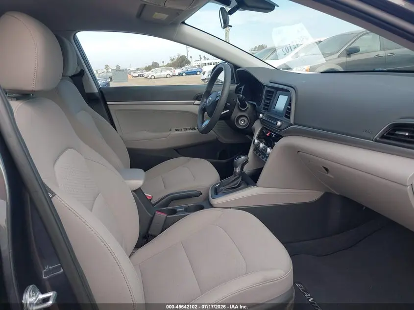 2020 HYUNDAI ELANTRA SE