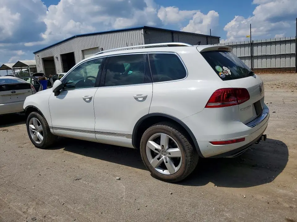 2014 VOLKSWAGEN TOUAREG V6 TDI  