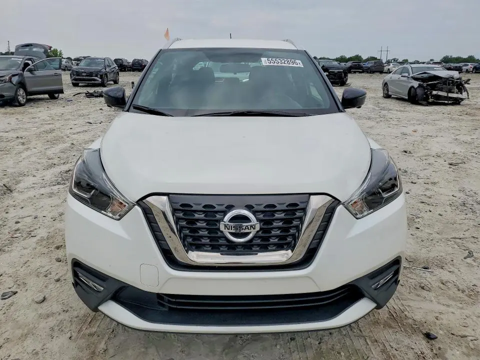 2018 NISSAN KICKS SR  