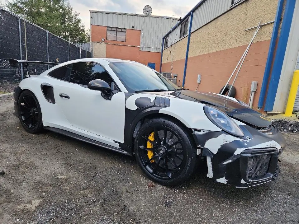 2018 PORSCHE 911 GT2 RS  