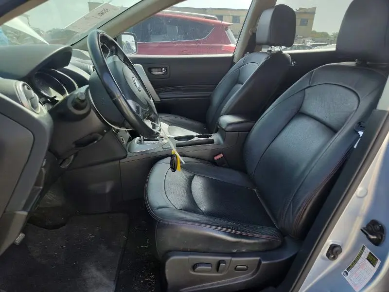 2011 NISSAN ROGUE S  