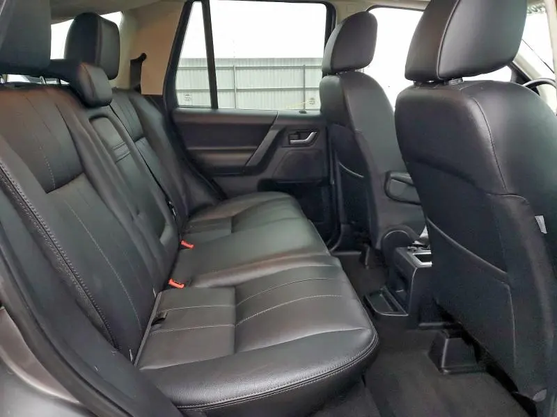 2011 LAND ROVER LR2 HSE  