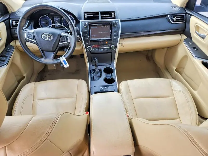 2017 TOYOTA CAMRY XLE  