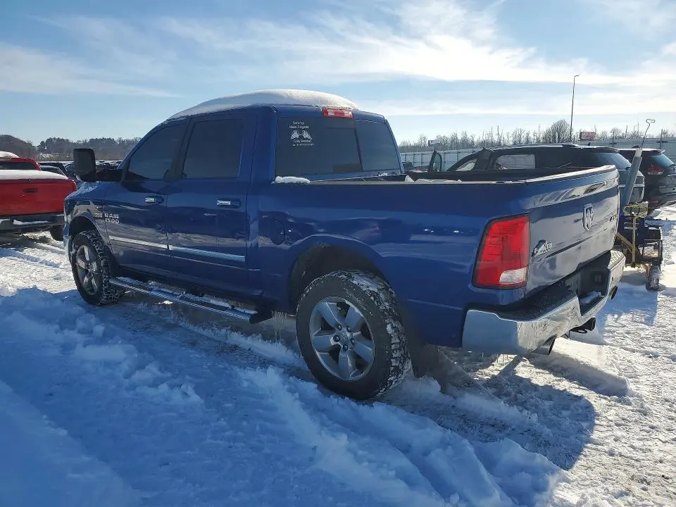 2016 RAM 1500 SLT  