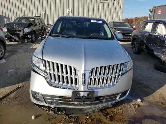 2012 LINCOLN MKT 