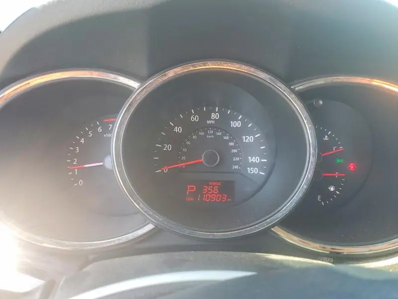 2013 KIA SORENTO LX  