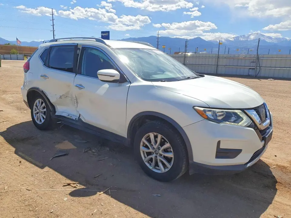 2017 NISSAN ROGUE SV  