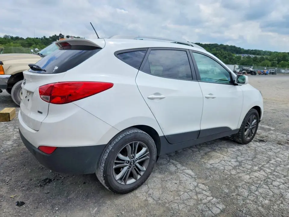 2015 HYUNDAI TUCSON SE  